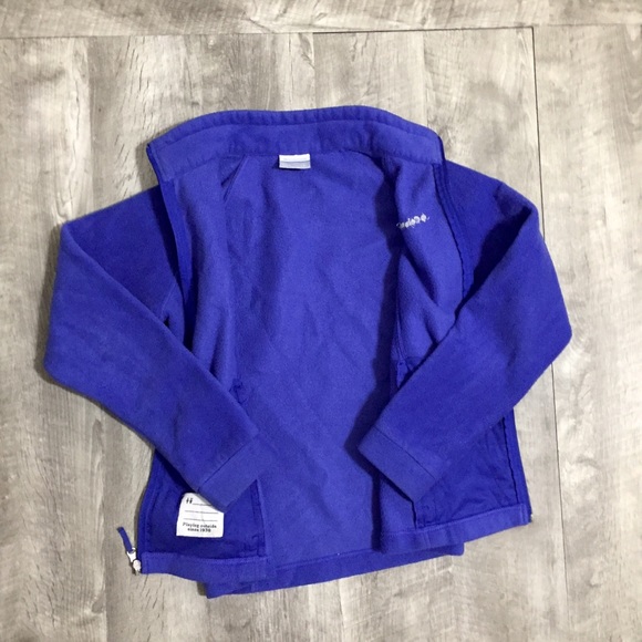 (EOS) - Picture 3 of 5